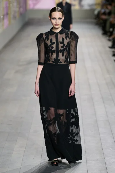 Look 45